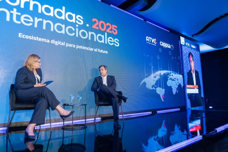 «Los reguladores tenemos que generar las mejores condiciones para las TICs»